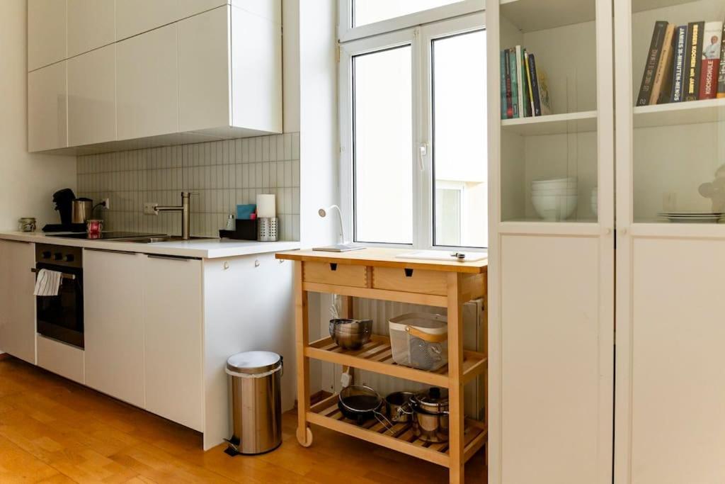 Savoir-Vivre In Unserer Zentralen Balkonwohnung เวียนนา ภายนอก รูปภาพ