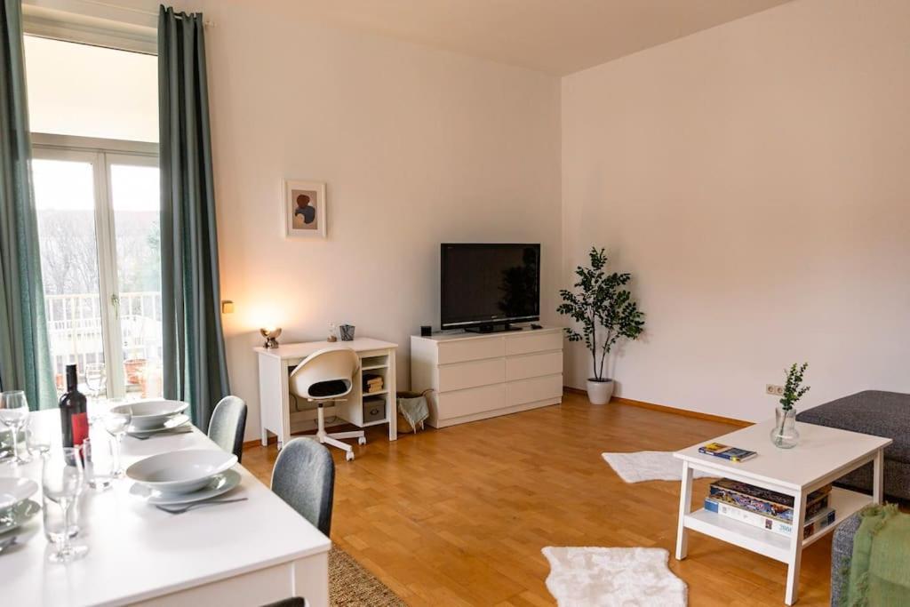 Savoir-Vivre In Unserer Zentralen Balkonwohnung เวียนนา ภายนอก รูปภาพ
