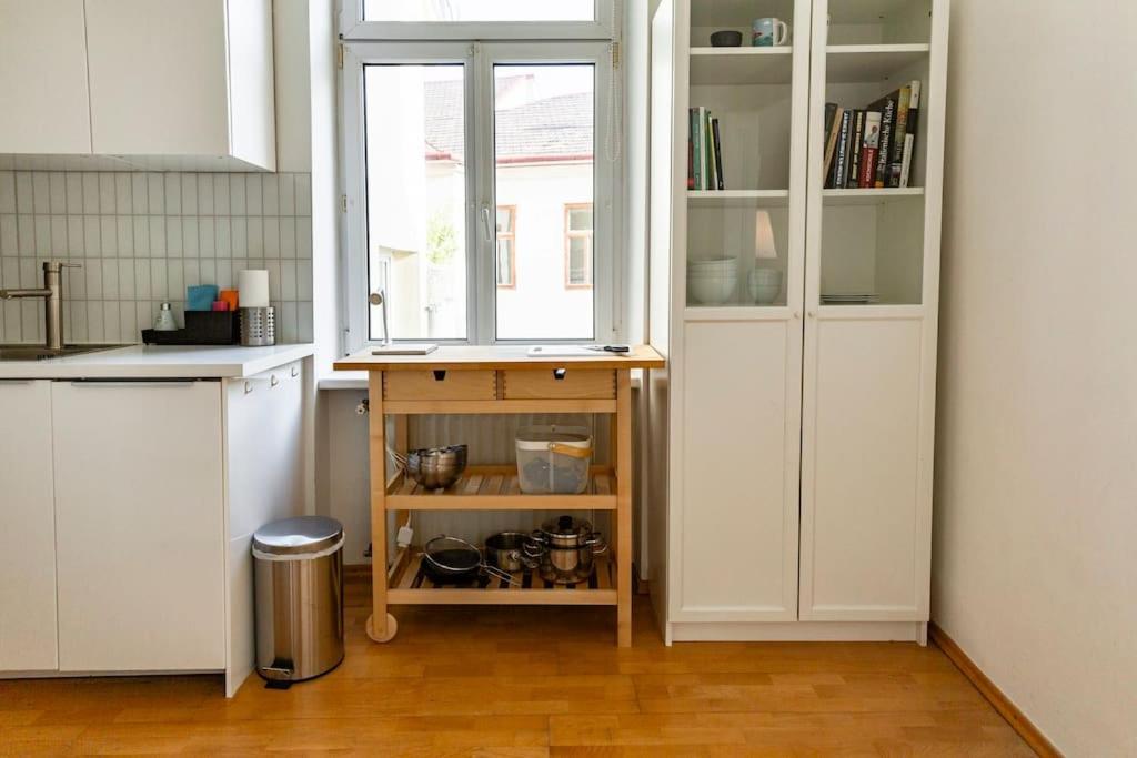 Savoir-Vivre In Unserer Zentralen Balkonwohnung เวียนนา ภายนอก รูปภาพ