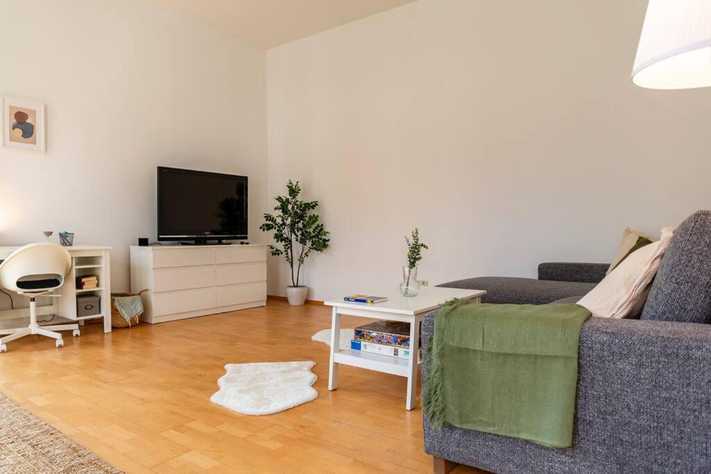Savoir-Vivre In Unserer Zentralen Balkonwohnung เวียนนา ภายนอก รูปภาพ