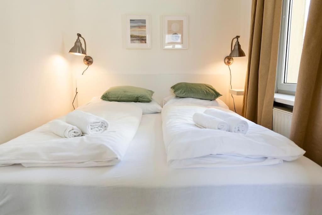 Savoir-Vivre In Unserer Zentralen Balkonwohnung เวียนนา ภายนอก รูปภาพ